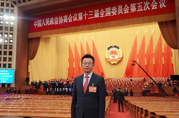 24yanjing.jpg